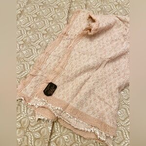 VINTAGE LOUIS VUITTON scarf!!🧣